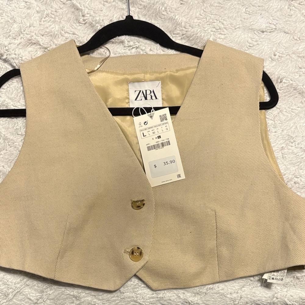 Zara Beige Cropped Buttoned Vest